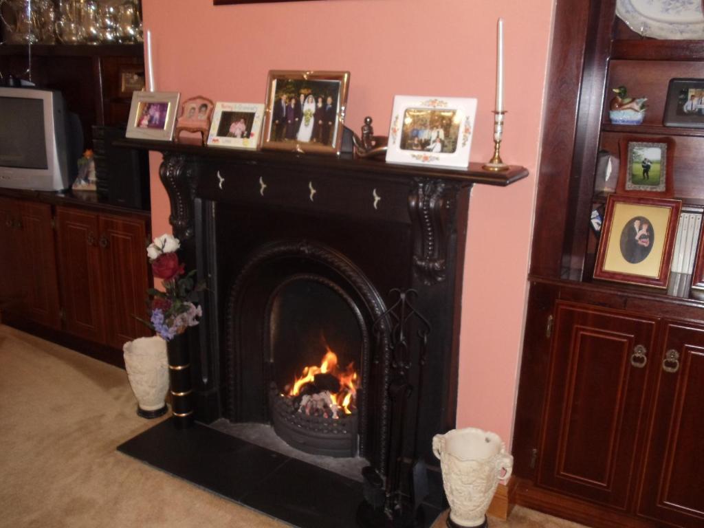 Bunratty Arms B&B Экстерьер фото